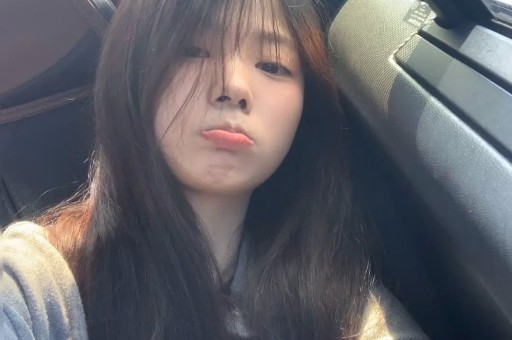 51岁刘恺威新恋情曝光！离婚后女友越找越小新欢被指像00后